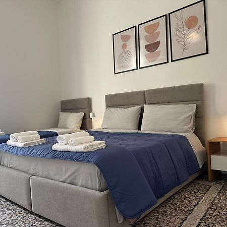 Mosaic Inn Genoa Ngoại thất bức ảnh