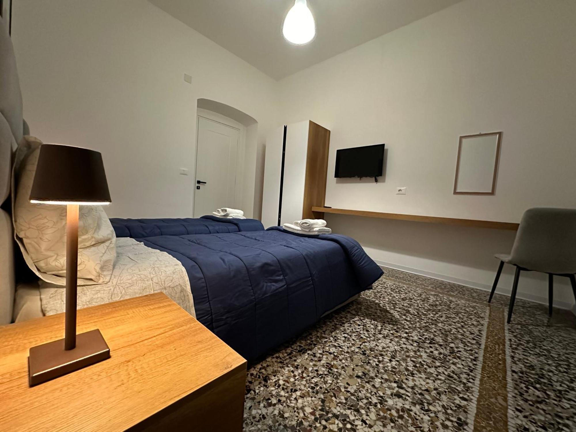 Mosaic Inn Genoa Ngoại thất bức ảnh